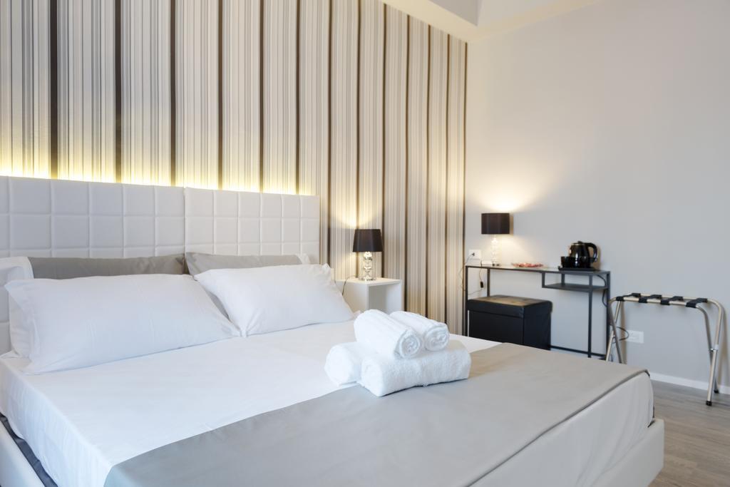 Residenza Edoardo I Hotel Roma Phòng bức ảnh